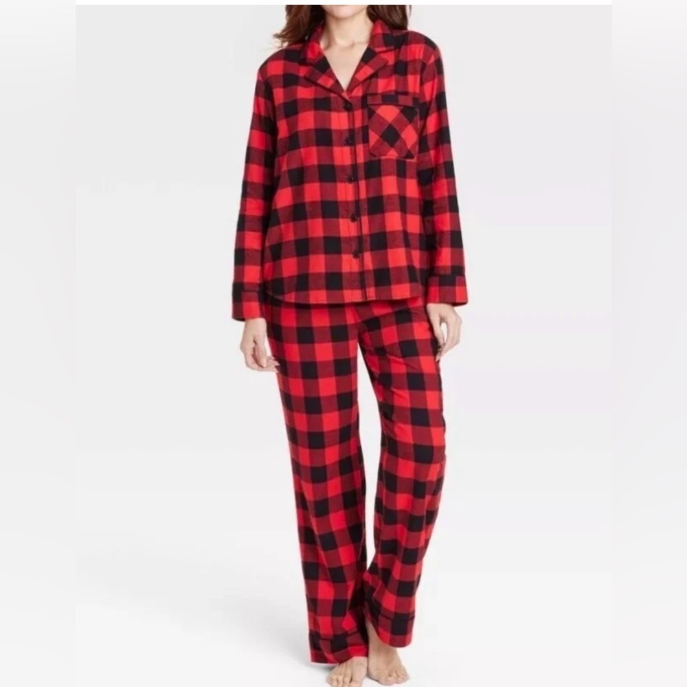 Warm soft cozy lumberjack chic red black buffalo plaid flannel 2PC pajamas NWT S
